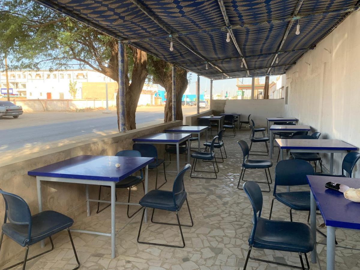 Auberge-Camping Africa Escale Nouakchott Bagian luar foto