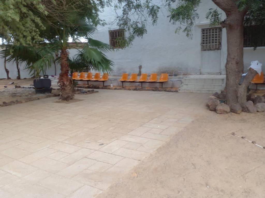 Auberge-Camping Africa Escale Nouakchott Bagian luar foto